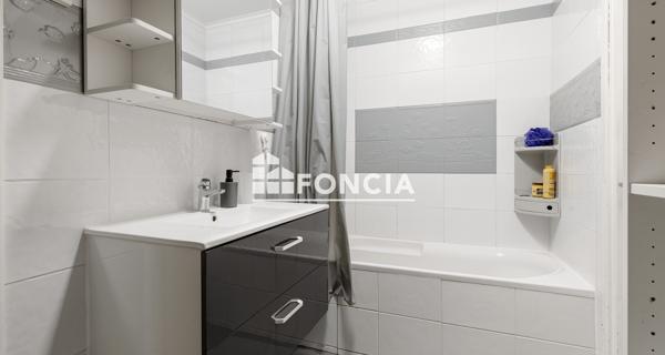 À vendre Appartement 4 pièces 78.9 m² - Loos 59120