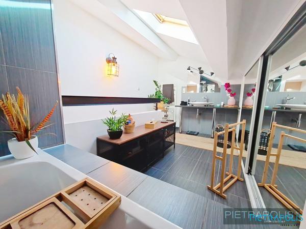 APPARTEMENT DUPLEX - 2 CHBRES – PARKING - CAVE