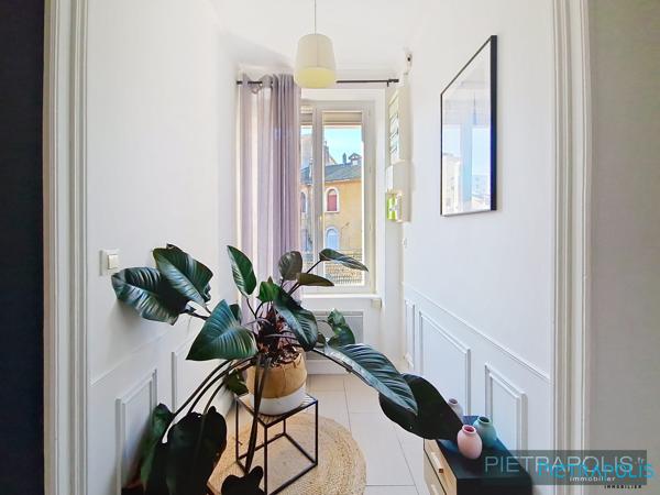 APPARTEMENT DUPLEX - 2 CHBRES – PARKING - CAVE