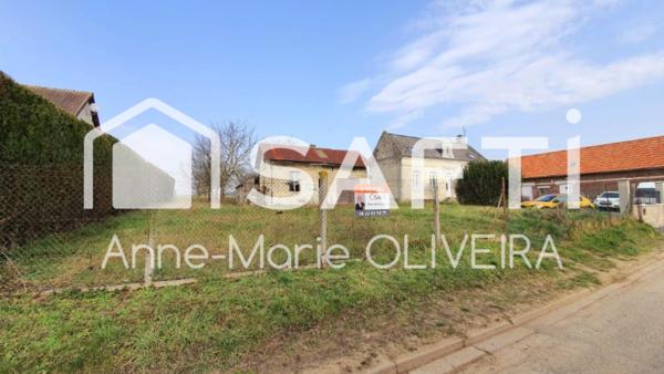 Terrain à bâtir de 2627m2 + dépendance au calme avec belle vue