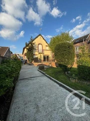 Maison à vendre  6 pièces - 170 m 2   ST QUENTIN  - 02