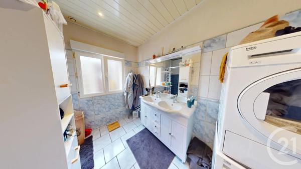 Maison à vendre  6 pièces - 170 m 2   ST QUENTIN  - 02
