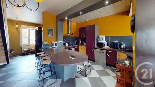 Maison à vendre  6 pièces - 170 m 2   ST QUENTIN  - 02