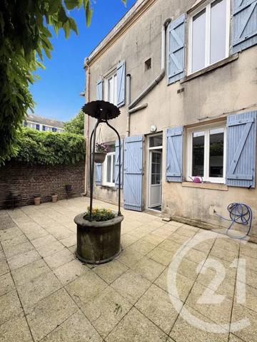 Maison à vendre  6 pièces - 170 m 2   ST QUENTIN  - 02