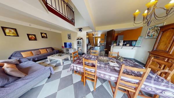 Maison à vendre  6 pièces - 170 m 2   ST QUENTIN  - 02