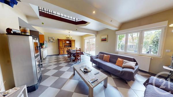 Maison à vendre  6 pièces - 170 m 2   ST QUENTIN  - 02