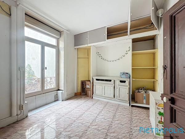 MONTPELLIER : À deux pas de la Place de la Comédie, Ensemble Immobilier de 282m² env