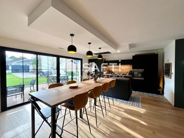 Contemporaine, Merignac centre, 6 chambres.