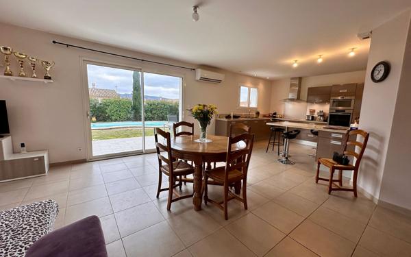 Maison à vendre    4 pièces •  Limoux