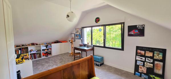 CHARTRES CENTRE : La campagne à la ville avec cette lumineuse Maison des années 30 rénovée - proche quartier Chanzy