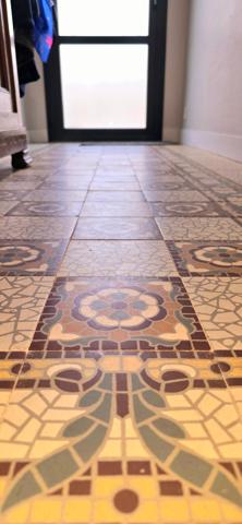 CHARTRES CENTRE : La campagne à la ville avec cette lumineuse Maison des années 30 rénovée - proche quartier Chanzy