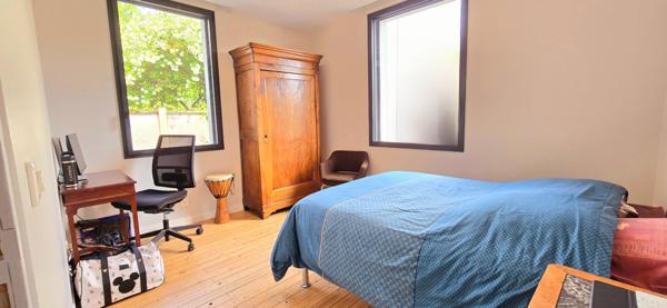 CHARTRES CENTRE : La campagne à la ville avec cette lumineuse Maison des années 30 rénovée - proche quartier Chanzy