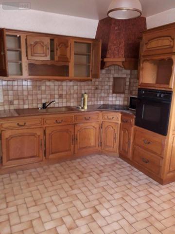 Maison à louer à Bazougers en Mayenne (53170), ref : 53006-L285