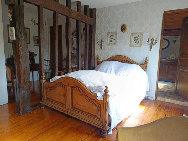 AUTHENTIQUE MAISON DE CHARME AVEC DEPENDANCES