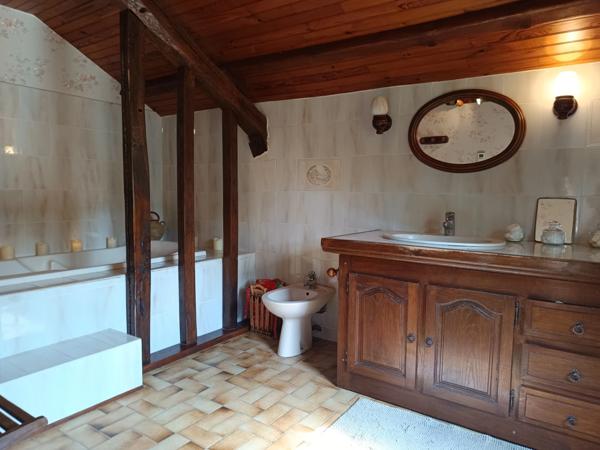 AUTHENTIQUE MAISON DE CHARME AVEC DEPENDANCES