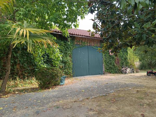 AUTHENTIQUE MAISON DE CHARME AVEC DEPENDANCES