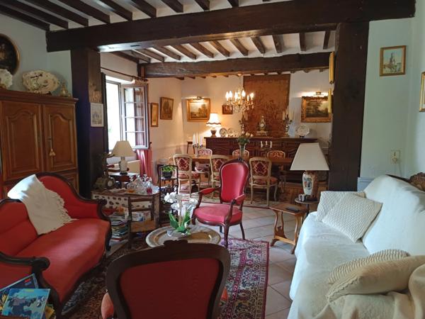 AUTHENTIQUE MAISON DE CHARME AVEC DEPENDANCES