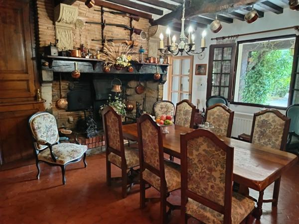 AUTHENTIQUE MAISON DE CHARME AVEC DEPENDANCES