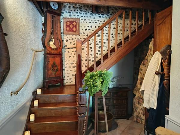 AUTHENTIQUE MAISON DE CHARME AVEC DEPENDANCES