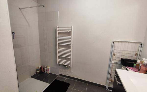 Appartement à vendre    2 pièces • 42,29 m2 Saint-André-de-Cubzac