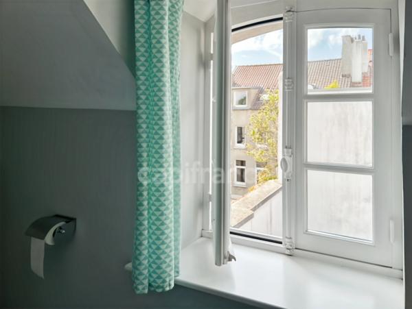 À VENDRE - BOULOGNE-SUR-MER - MAISON DE VILLE  4 PIÈCES - 104 M2