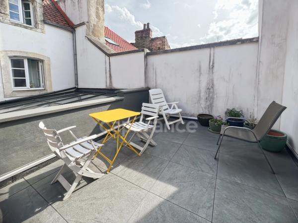 À VENDRE - BOULOGNE-SUR-MER - MAISON DE VILLE  4 PIÈCES - 104 M2