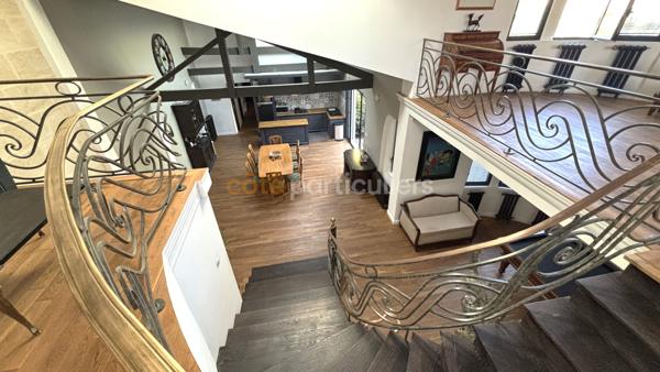 Vente
                Villa270 m² - 6 Pièces -
                    MERIGNAC (33700)