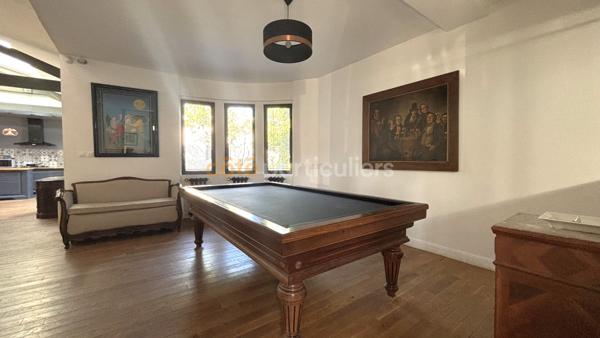 Vente
                Villa270 m² - 6 Pièces -
                    MERIGNAC (33700)