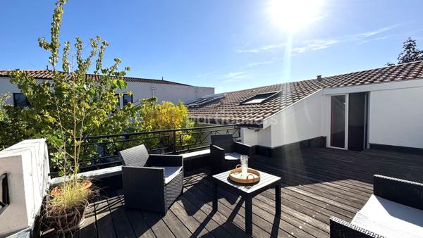 Vente
                Villa270 m² - 6 Pièces -
                    MERIGNAC (33700)