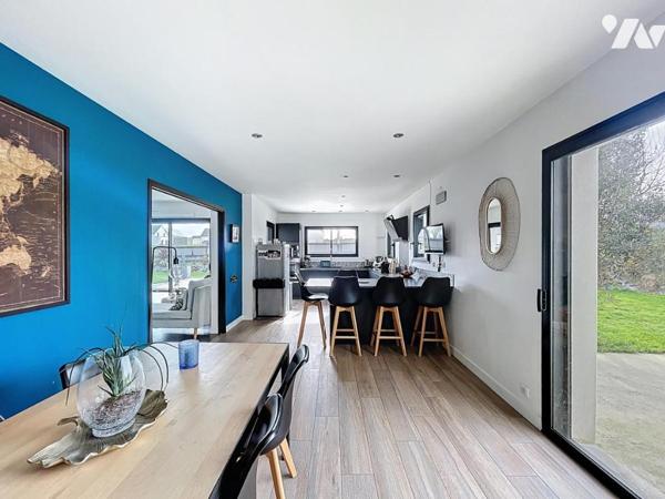 Belle contemporaine entre bourg et plages