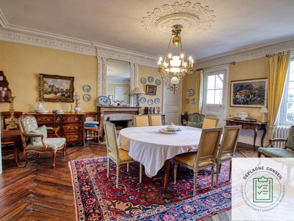 Rennes (35000) RENNES PARLEMENT - Appartement T8 au 4ème étage avec ascenseur