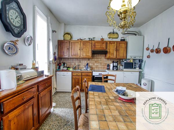 Rennes (35000) RENNES PARLEMENT - Appartement T8 au 4ème étage avec ascenseur