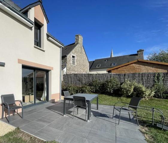 Location - Maison Saint-Père-Marc-en-Poulet 35430 4 pièces 99 m 2