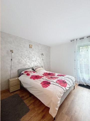 3 pièces de 65 m2 refait à neuf avec 2 terrasses de 15 et 20 m2