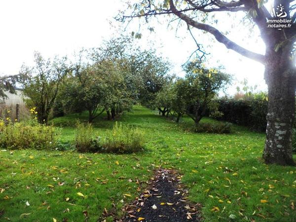 Maison de village d'environ 110 m² habitable sur 1 966 m² de terrain