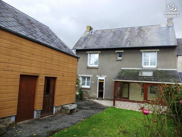 Maison de village d'environ 110 m² habitable sur 1 966 m² de terrain