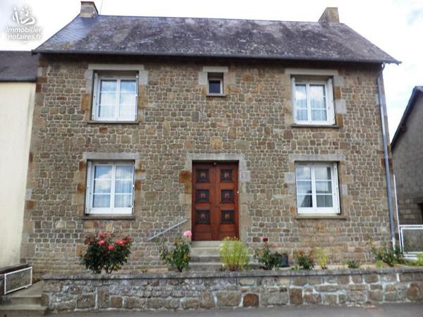 Maison de village d'environ 110 m² habitable sur 1 966 m² de terrain