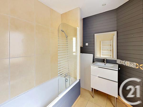Appartement F3 à vendre  3 pièces - 66,59 m 2   NANCY  - 54