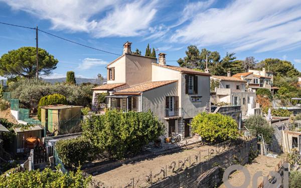 Maison à vendre    5 pièces • 133 m2 Colomars