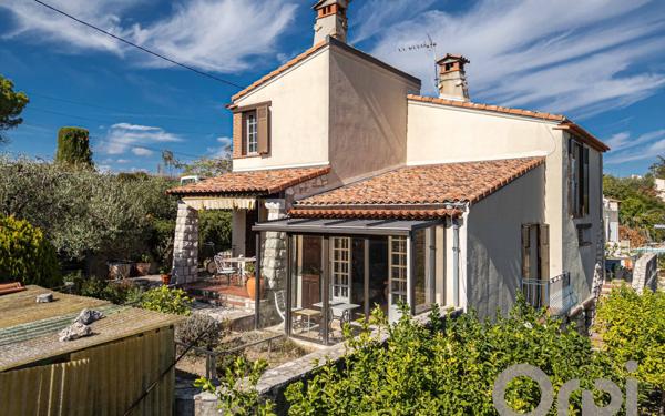 Maison à vendre    5 pièces • 133 m2 Colomars