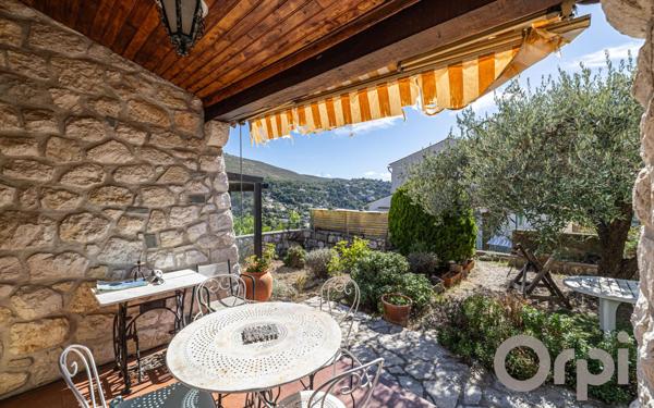 Maison à vendre    5 pièces • 133 m2 Colomars