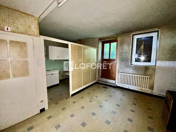 Achat maison près de SAINT CHEF - 7 pièce(s) - 300 m² - 140 000 €