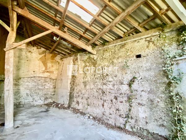 Achat maison près de SAINT CHEF - 7 pièce(s) - 300 m² - 140 000 €