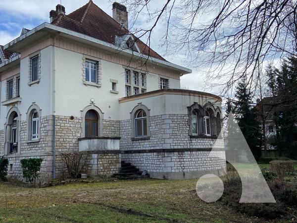 Maison 11 pièces 245 m2