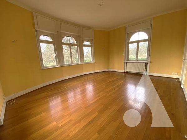 Maison 11 pièces 245 m2