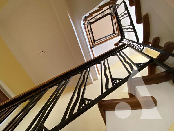Maison 11 pièces 245 m2