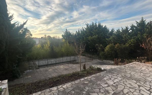 Maison à louer    4 pièces •  Générac