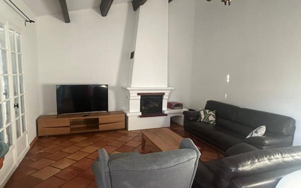 Maison à louer    4 pièces •  Générac