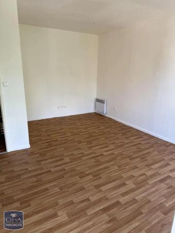 Appartement à louer 1 pièce 30.74m² Corbeil-Essonnes (91100)