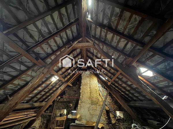 À vendre – Maison en pierre avec jardin à Saint-Merd-la-Breuille (Creuse)